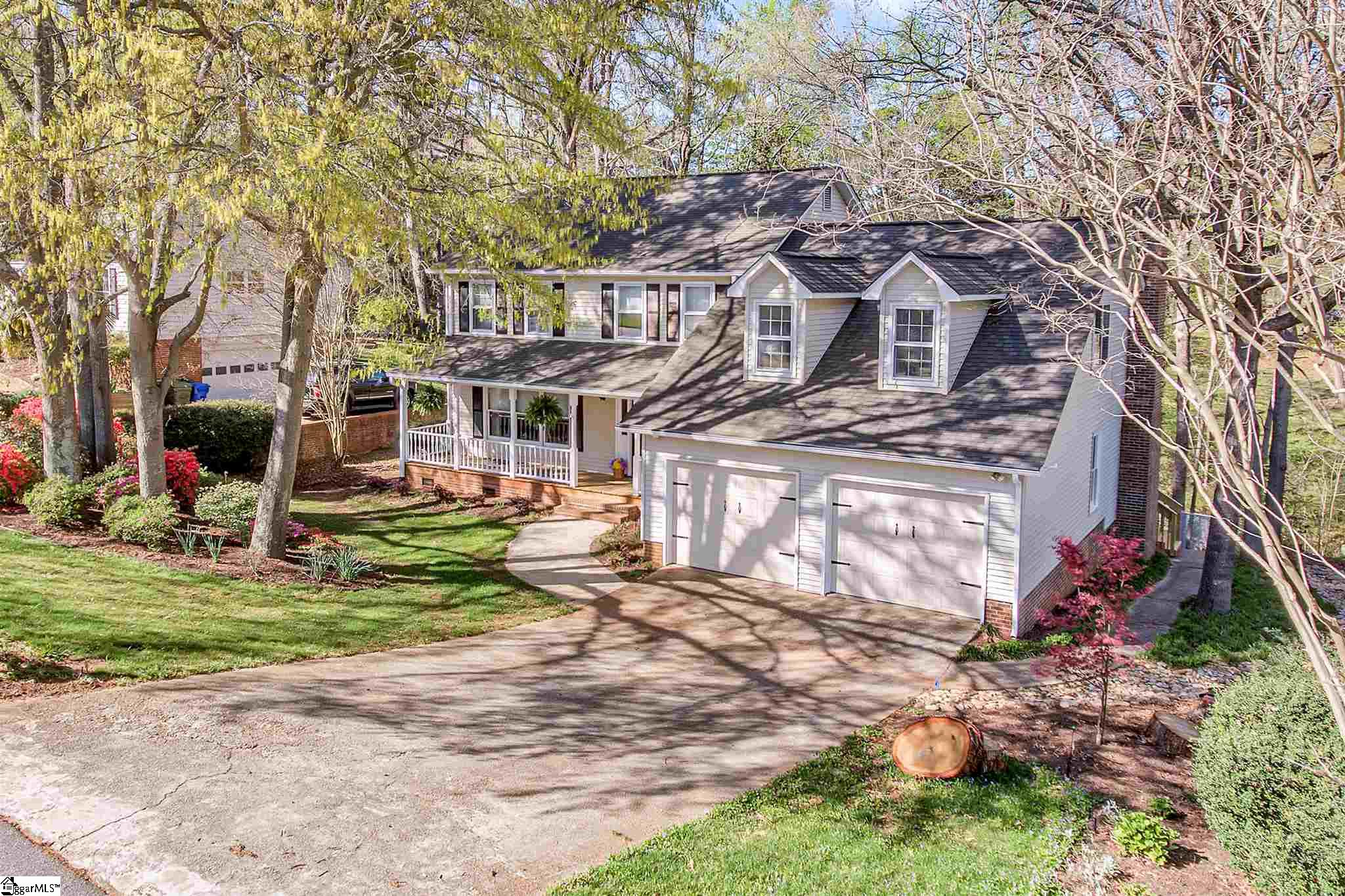 215 Burning Bush Road Mauldin, SC 29662 - Photo 4 of 36 Gallery Image 4