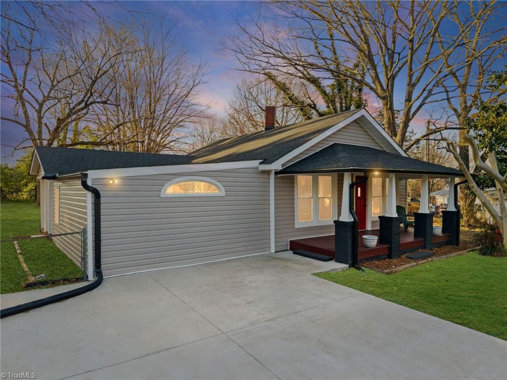 108 Wintergreen Road Winston-Salem, NC 27107 - Photo 2 of 45