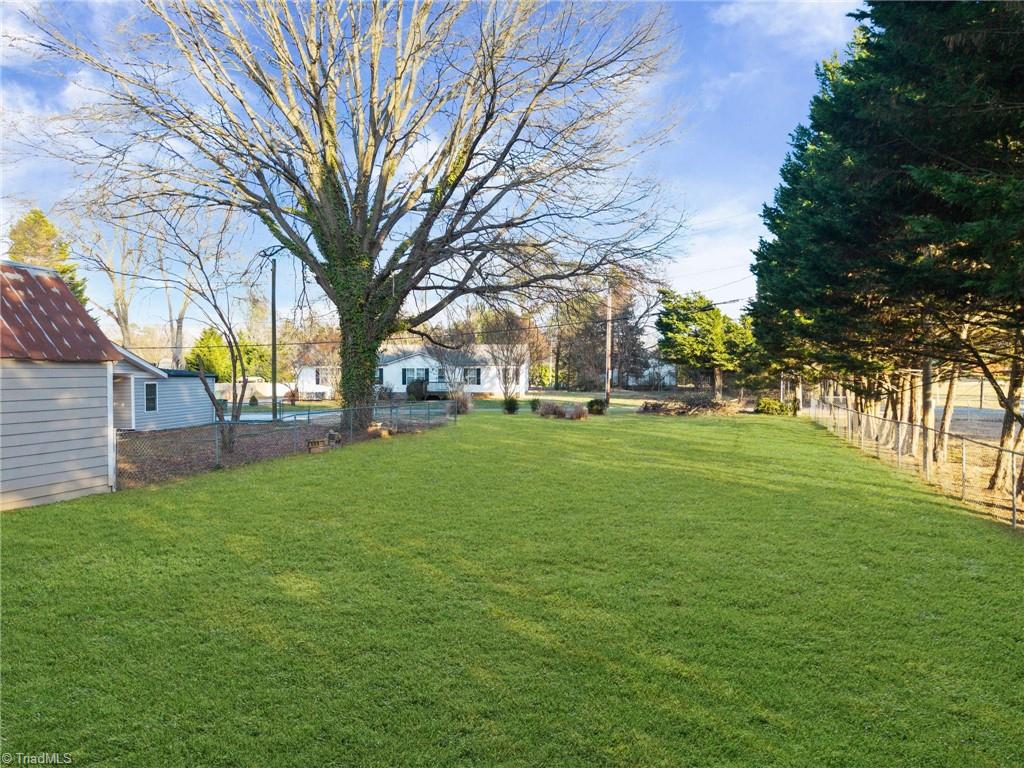 108 Wintergreen Road Winston-Salem, NC 27107 - Photo 35 of 45