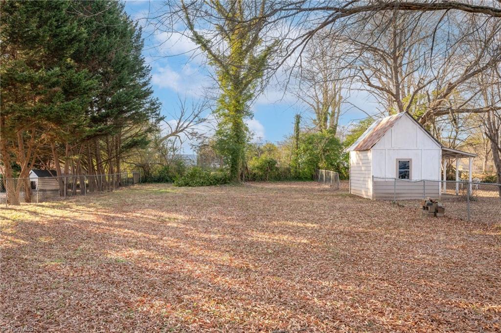 108 Wintergreen Road Winston-Salem, NC 27107 - Photo 39 of 45