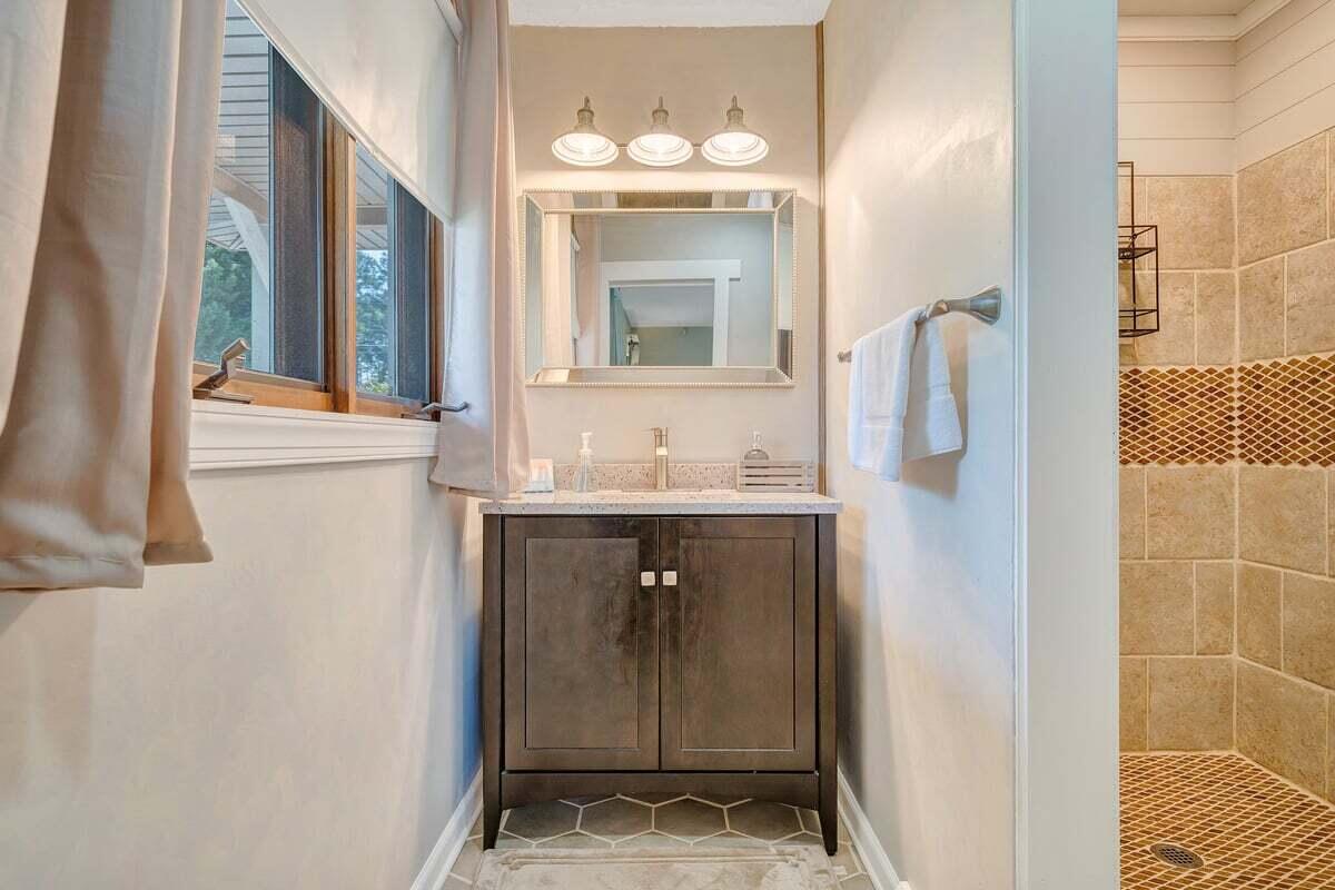 6015 Smith Mountain Road Penhook, VA 24137 - Photo 25 of 62 MIB09435