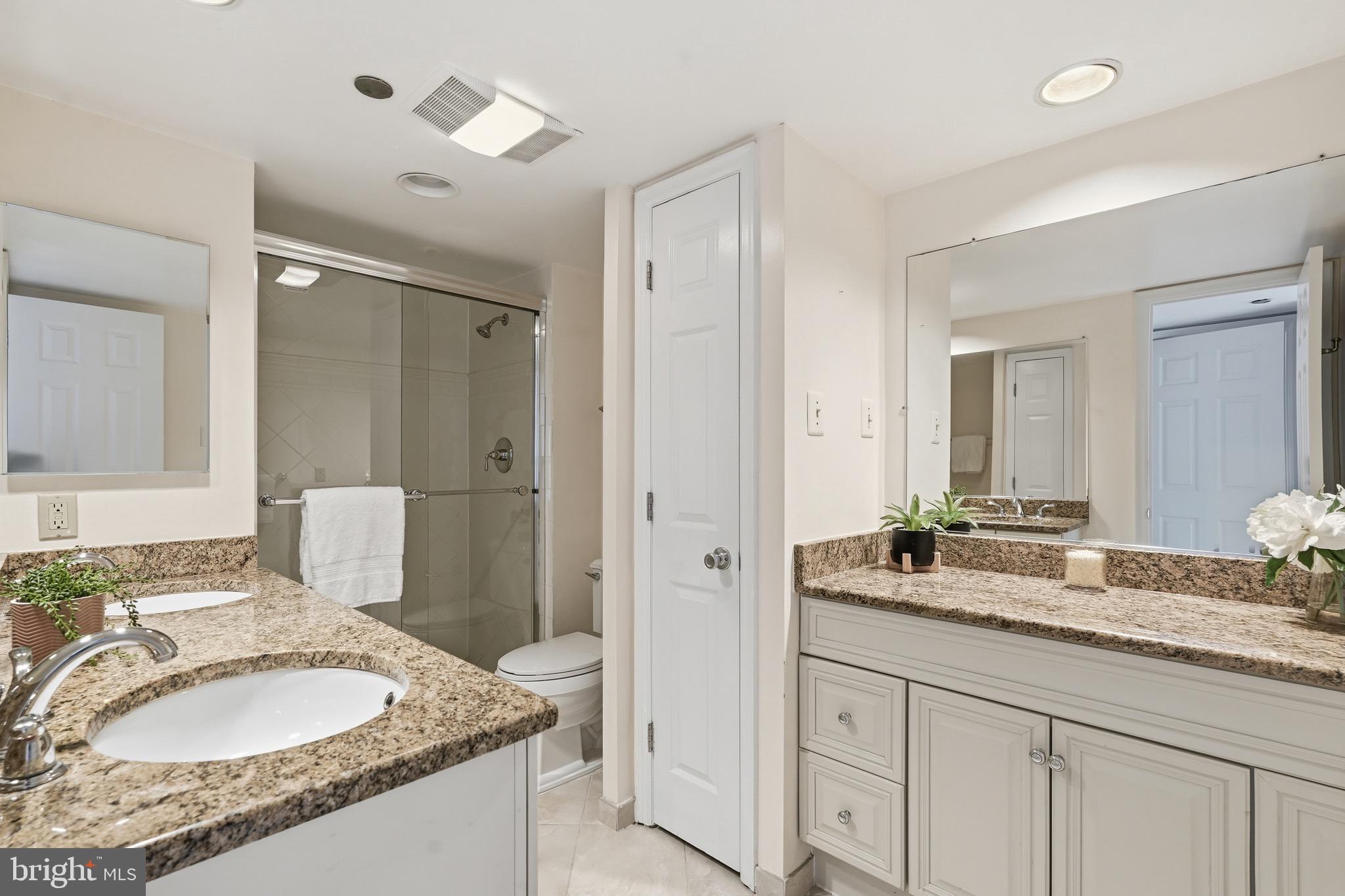 1301 North Courthouse Road, Unit 1610 Arlington, VA 22201 - Photo 19 of 30 Primary bathroom - separate countertop space