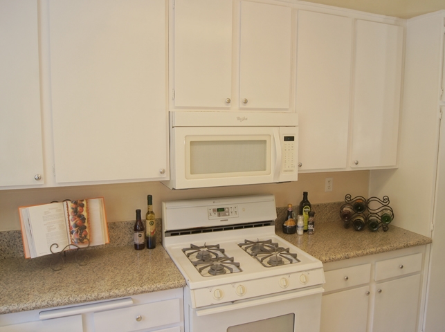 4236 Vista Del Rio Way Oceanside, CA 92057 - Photo 7 of 13 Gallery Image 7