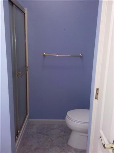 781 Laurel Hill Road Lexington, KY 40504 - Photo 22 of 38 1st floor full bath