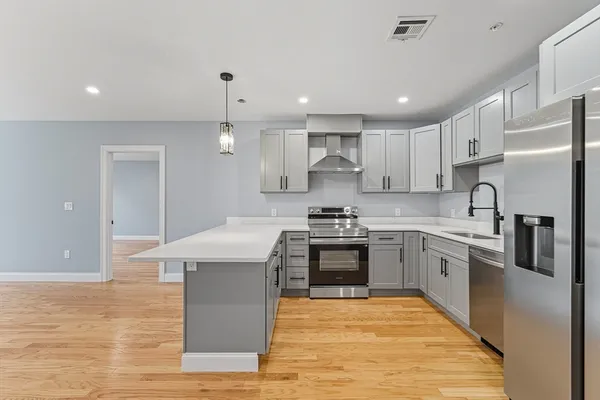 $650,000 | 585 Washington Street, Unit MODEL 1, Quincy, MA 02169