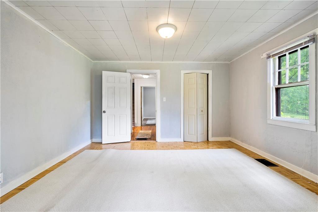 1051 Thorn Run Road Coraopolis, PA 15108 - Photo 15 of 25 Gallery Image 15