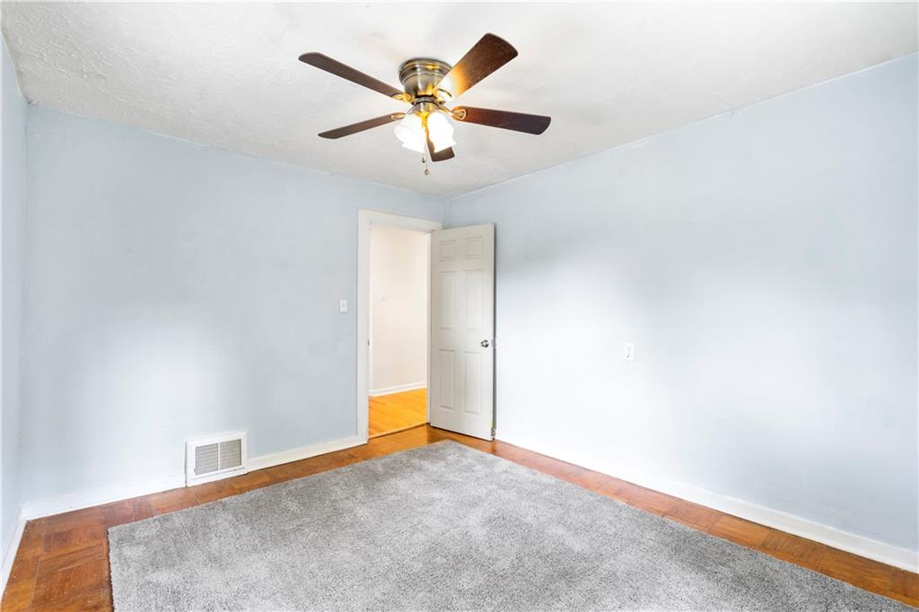 1051 Thorn Run Road Coraopolis, PA 15108 - Photo 21 of 25 Gallery Image 21