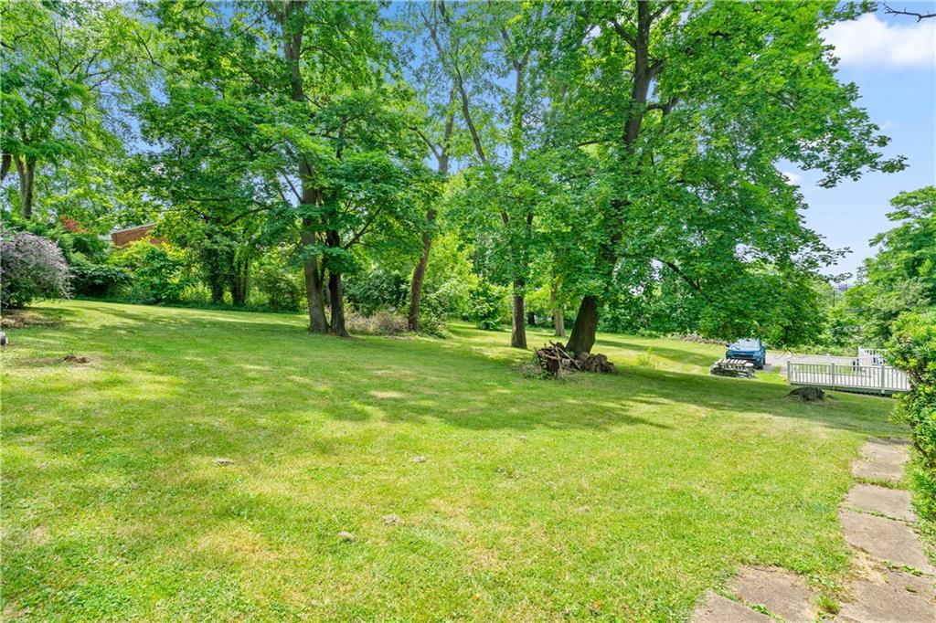 1051 Thorn Run Road Coraopolis, PA 15108 - Photo 22 of 25 Gallery Image 22