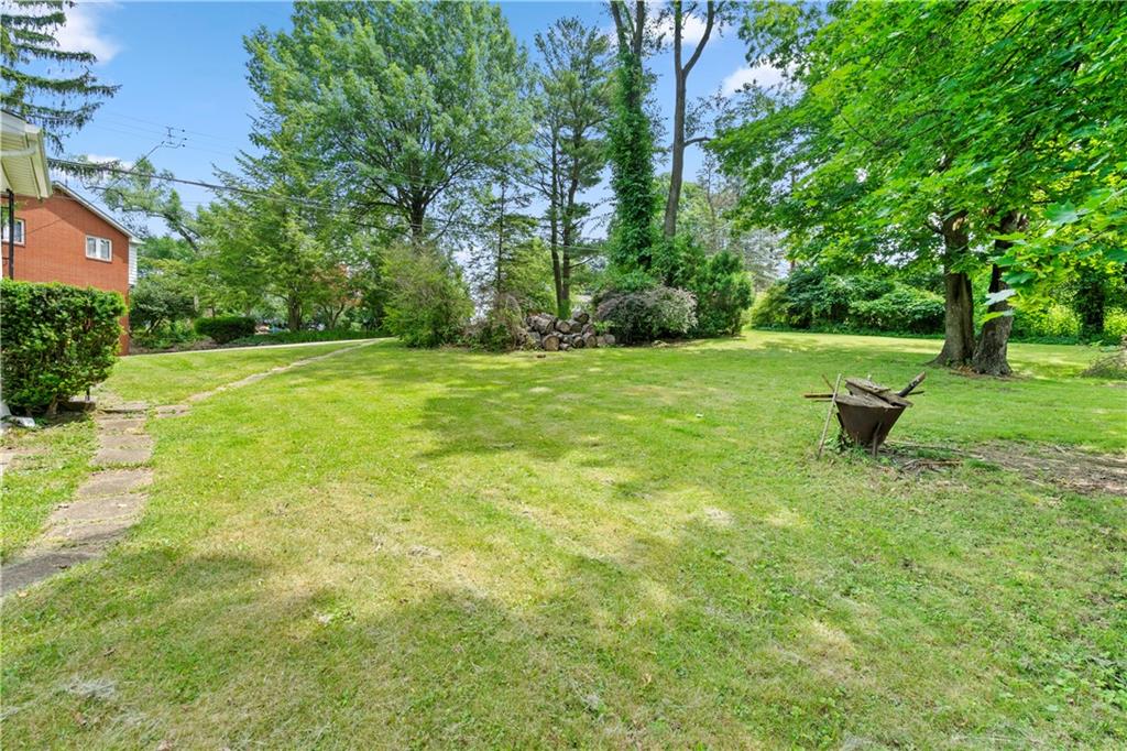 1051 Thorn Run Road Coraopolis, PA 15108 - Photo 23 of 25 Gallery Image 23