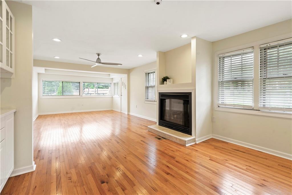 1051 Thorn Run Road Coraopolis, PA 15108 - Photo 6 of 25 Gallery Image 6