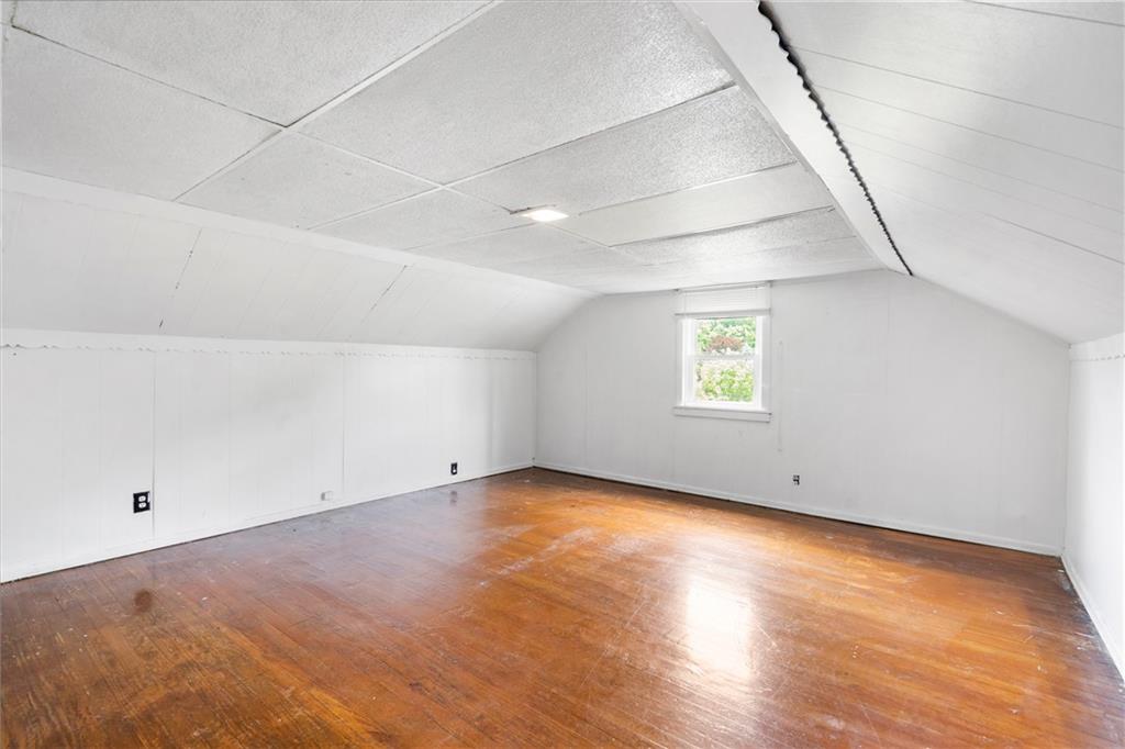1051 Thorn Run Road Coraopolis, PA 15108 - Photo 9 of 25 Gallery Image 9