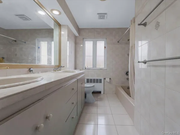 $1,428,888 | 82-04 141st Street | Briarwood