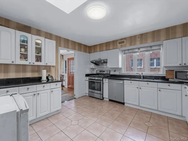 $1,428,888 | 82-04 141st Street | Briarwood