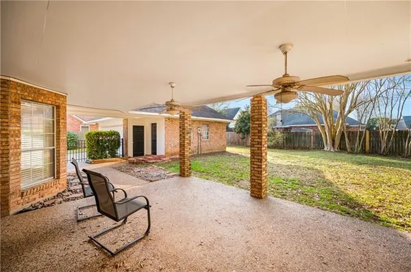 $335,000 | 6206 West Pointe Boulevard, Alexandria, LA 71303