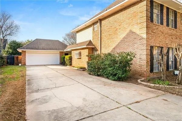 $335,000 | 6206 West Pointe Boulevard, Alexandria, LA 71303