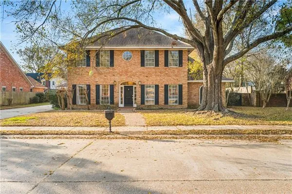 $335,000 | 6206 West Pointe Boulevard, Alexandria, LA 71303