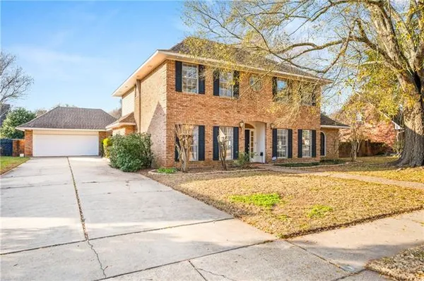 $335,000 | 6206 West Pointe Boulevard, Alexandria, LA 71303
