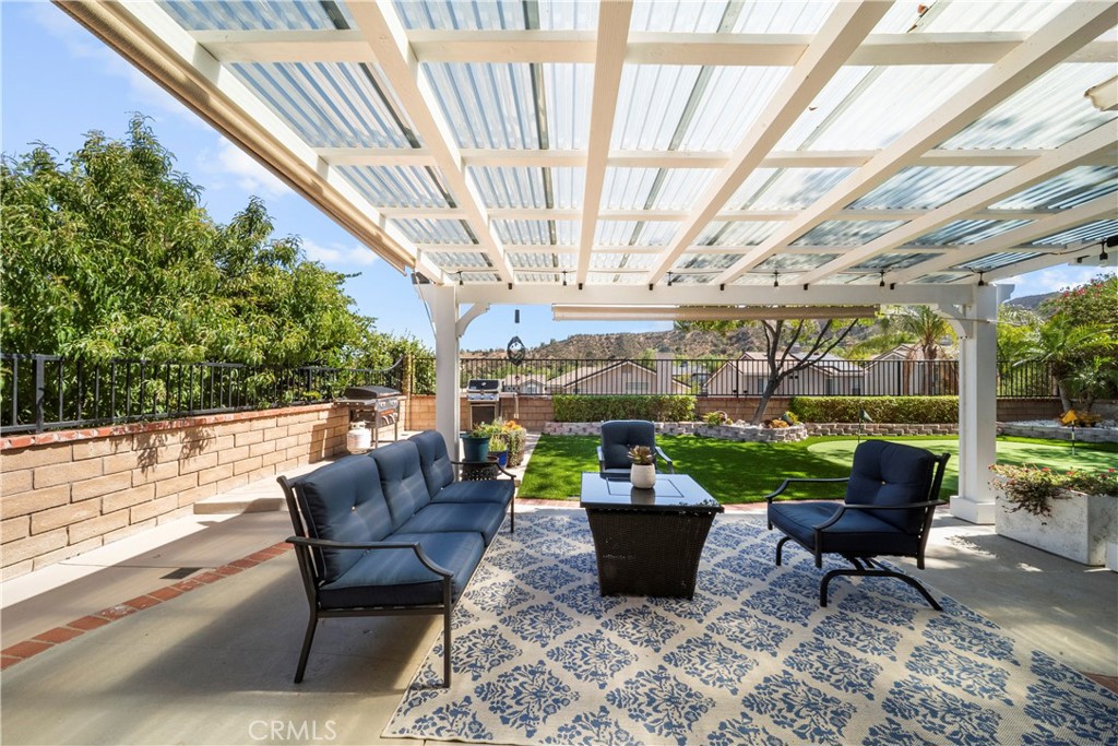 27908 Rainier Road Castaic, CA 91384 - Photo 32 of 41