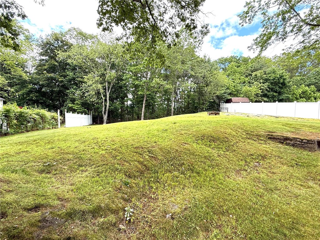 183 Linden Avenue Woonsocket, RI 02895 - Photo 32 of 41 Gallery Image 32