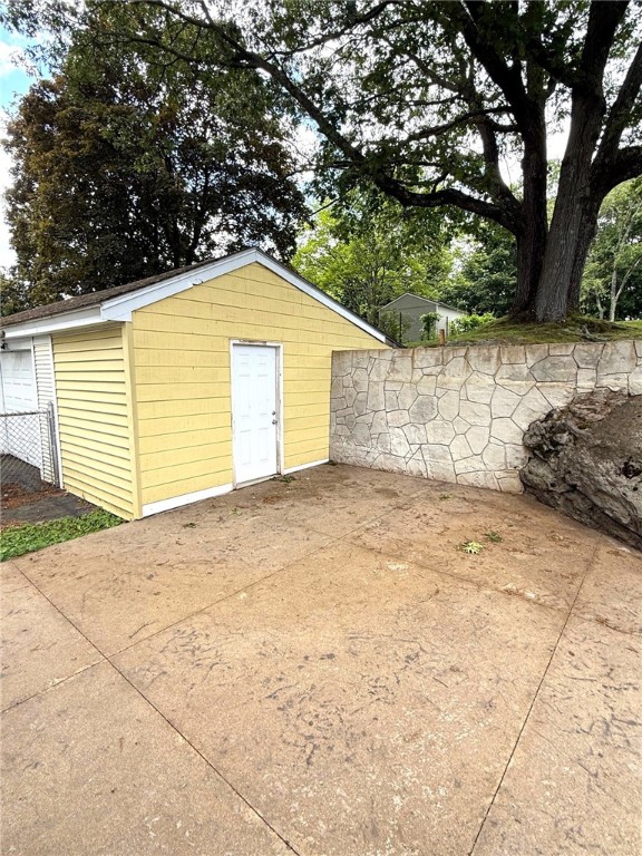 183 Linden Avenue Woonsocket, RI 02895 - Photo 6 of 41 Gallery Image 6