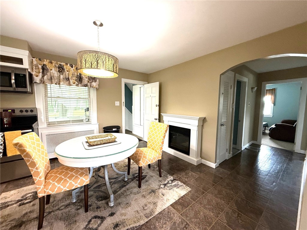 183 Linden Avenue Woonsocket, RI 02895 - Photo 7 of 41 Gallery Image 7