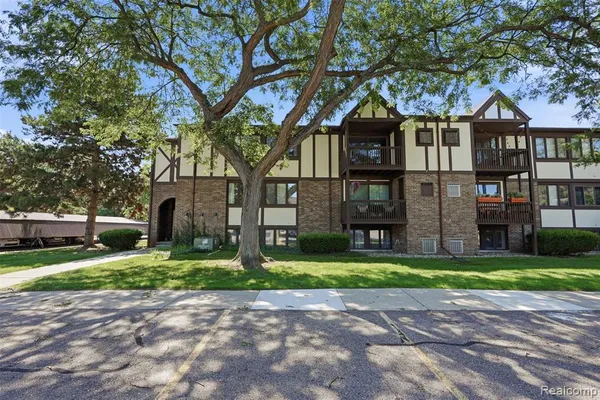 $108,000 | 6160 Innkeepers Court, Unit 69, East Lansing, MI 48823