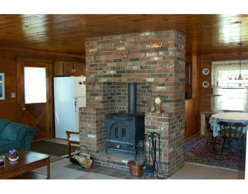 43 Coburn Road Berlin, MA 01503 - Photo 6 of 8