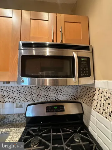 $2,100 | 1851 Columbia Road Northwest, Unit 701, Washington, DC 20009