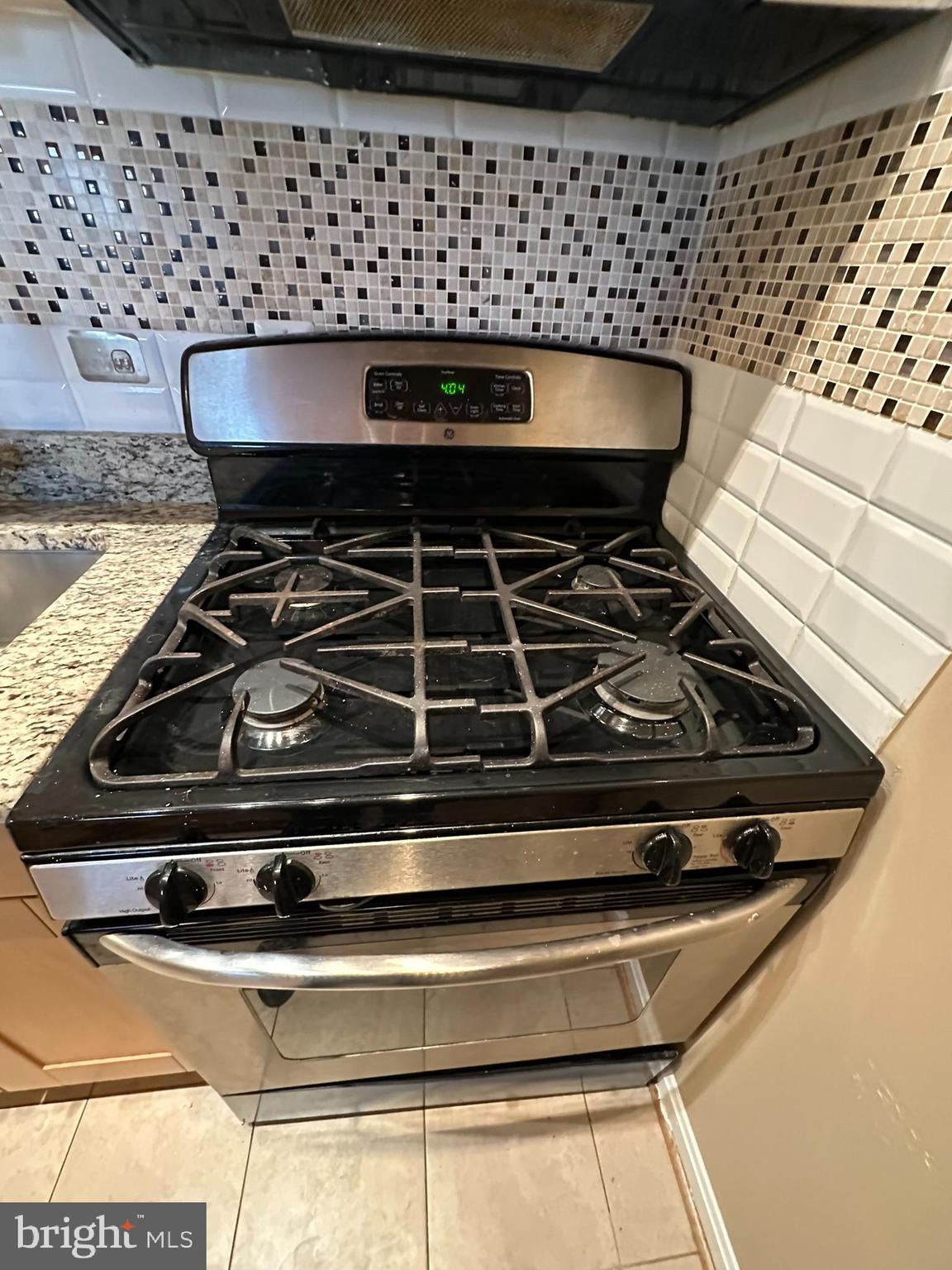 1851 Columbia Road Northwest, Unit 701 Washington, DC 20009 - Photo 14 of 36