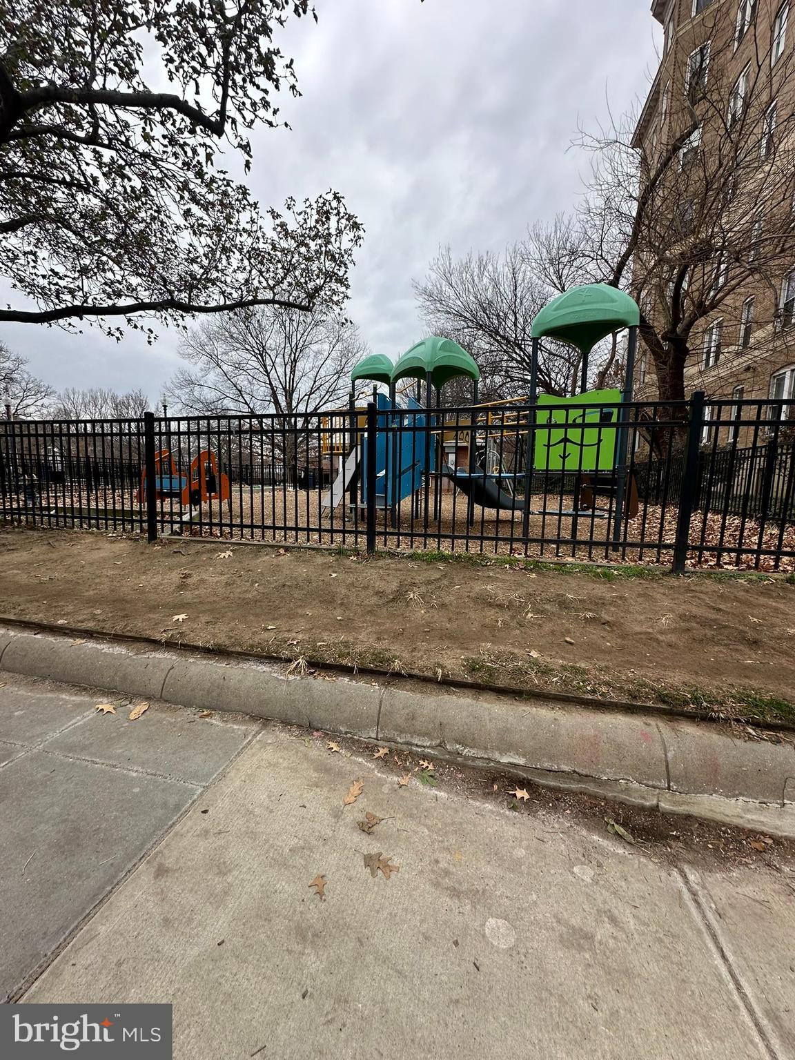 1851 Columbia Road Northwest, Unit 701 Washington, DC 20009 - Photo 36 of 36