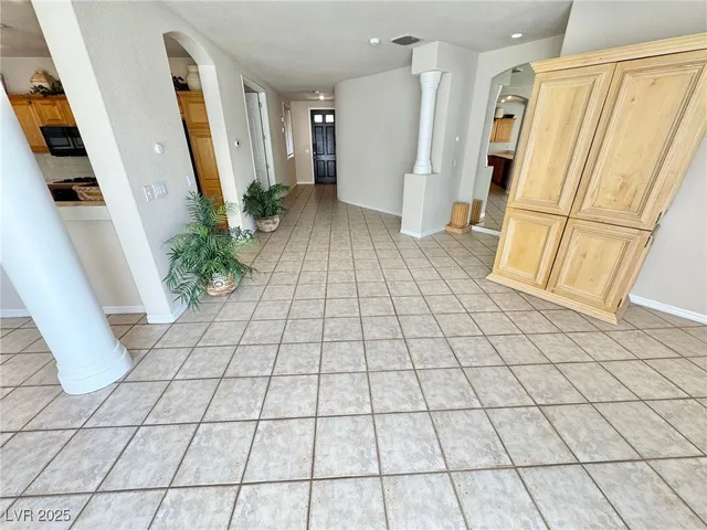 $2,000 | 1550 San Juan Hills Drive, Unit 203, Las Vegas, NV 89134