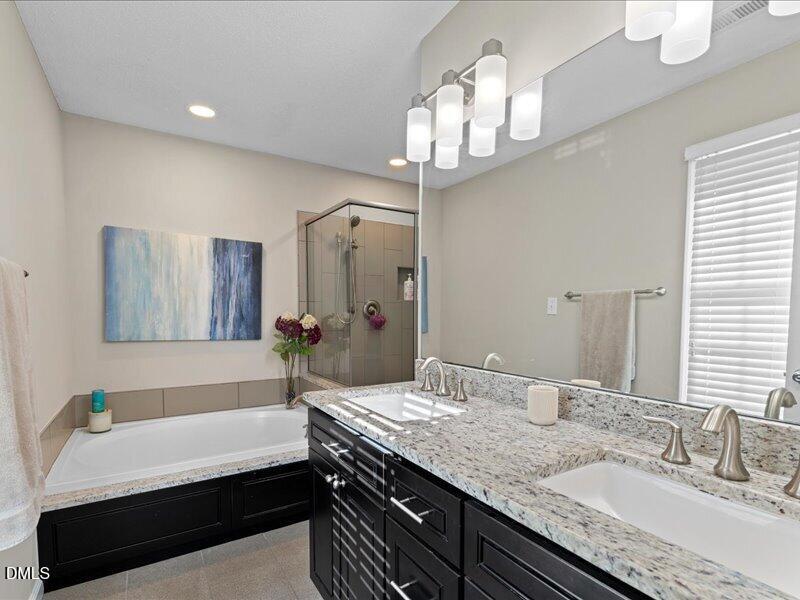 8625 Vanburgh Court Raleigh, NC 27615 - Photo 24 of 42 36-8625 Vanburgh Ct_3423