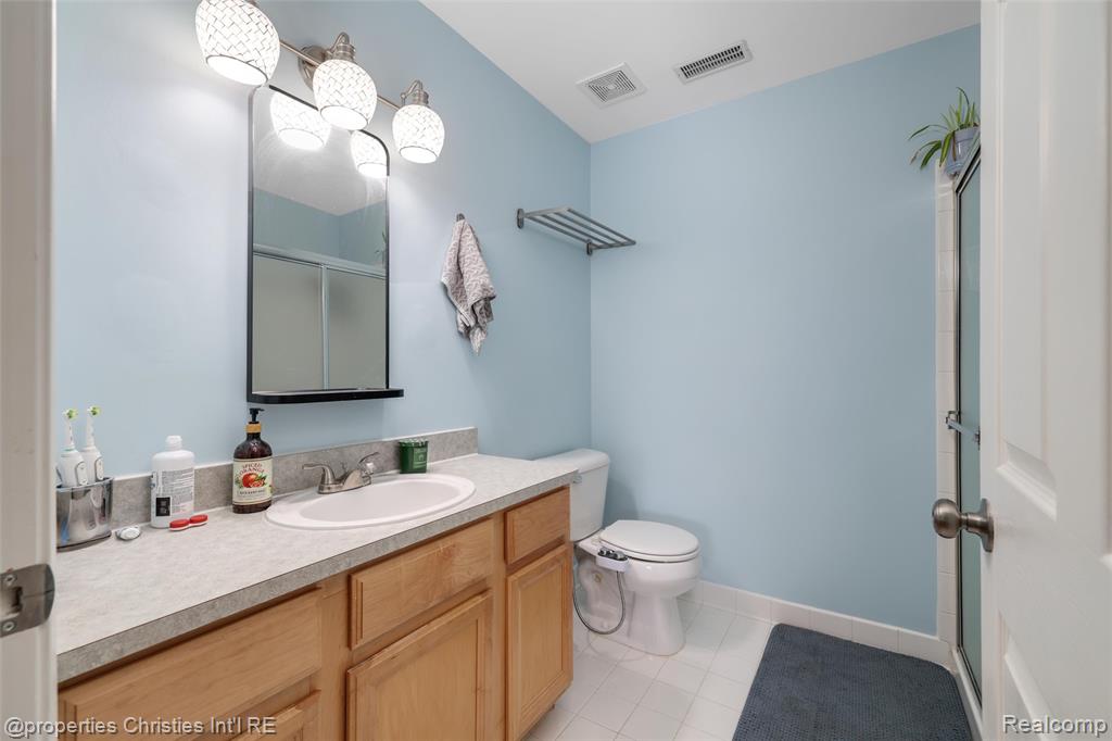 45727 Heather Ridge Drive, Unit 224 Macomb, MI 48044 - Photo 16 of 29 Gallery Image 16