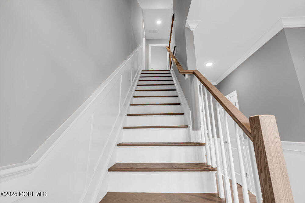 12 Sander Way Bayville, NJ 08721 - Photo 37 of 71 a view of entryway