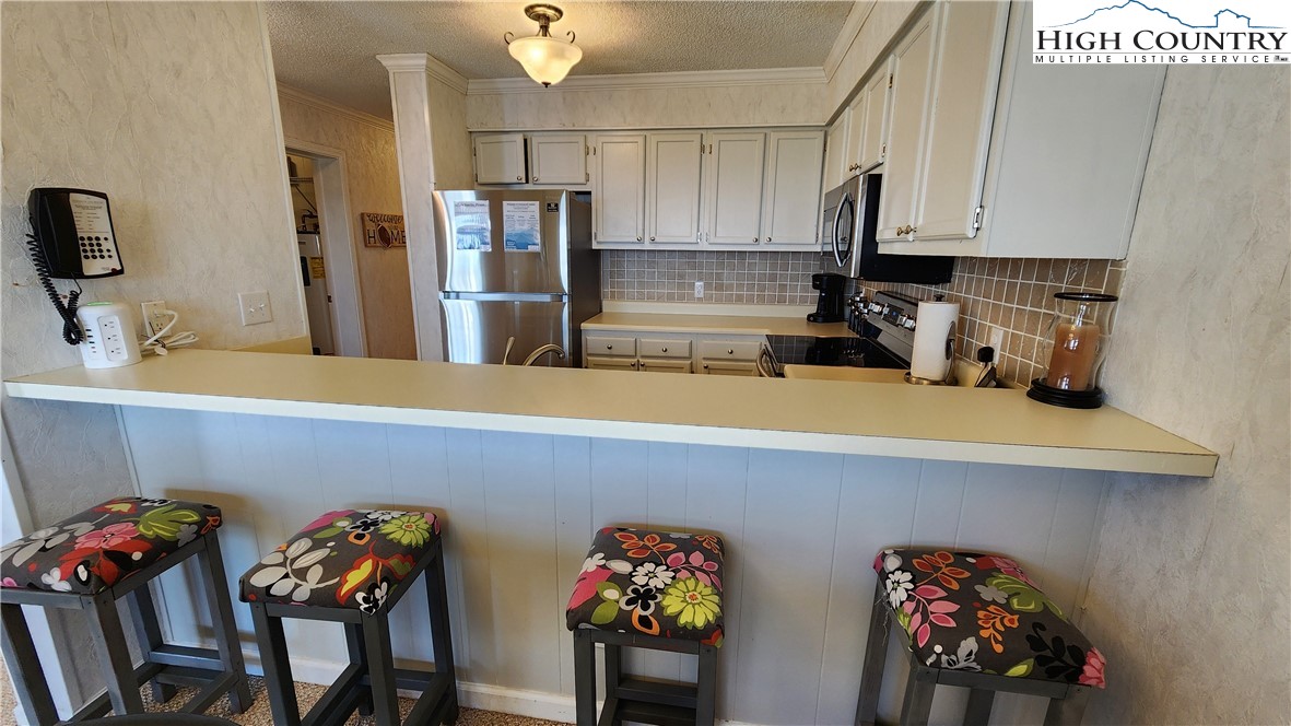 301 Pinnacle Inn Road, Unit 2306 Beech Mountain, NC 28604 - Photo 14 of 26 Gallery Image 14