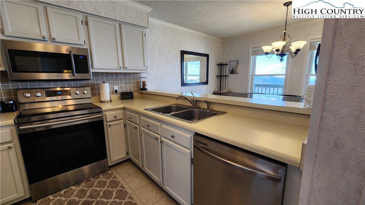 301 Pinnacle Inn Road, Unit 2306 Beech Mountain, NC 28604 - Photo 15 of 26 Gallery Image 15