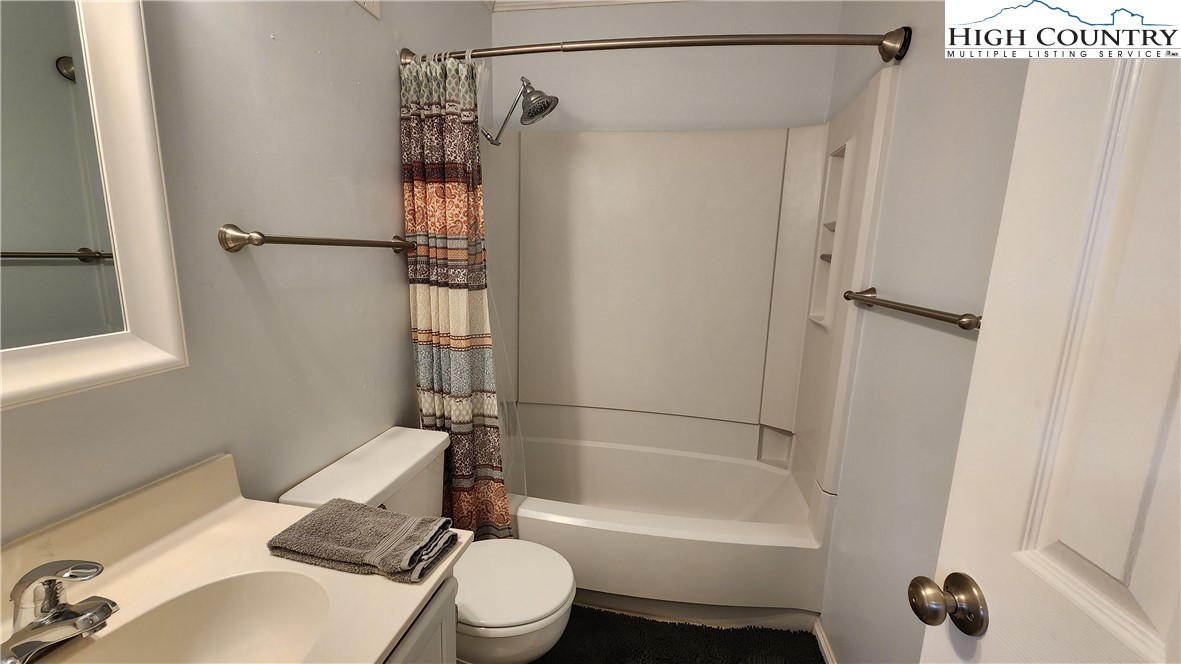 301 Pinnacle Inn Road, Unit 2306 Beech Mountain, NC 28604 - Photo 22 of 26 Gallery Image 22