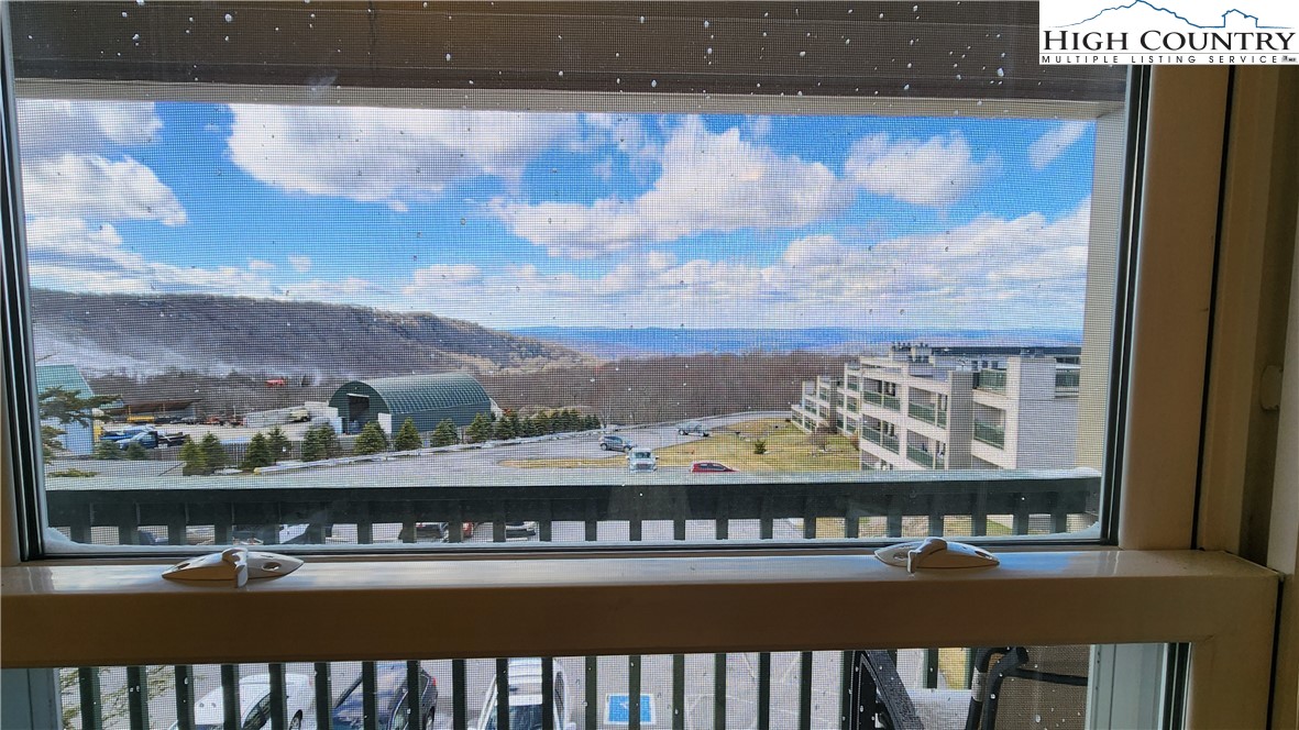 301 Pinnacle Inn Road, Unit 2306 Beech Mountain, NC 28604 - Photo 3 of 26 Gallery Image 3