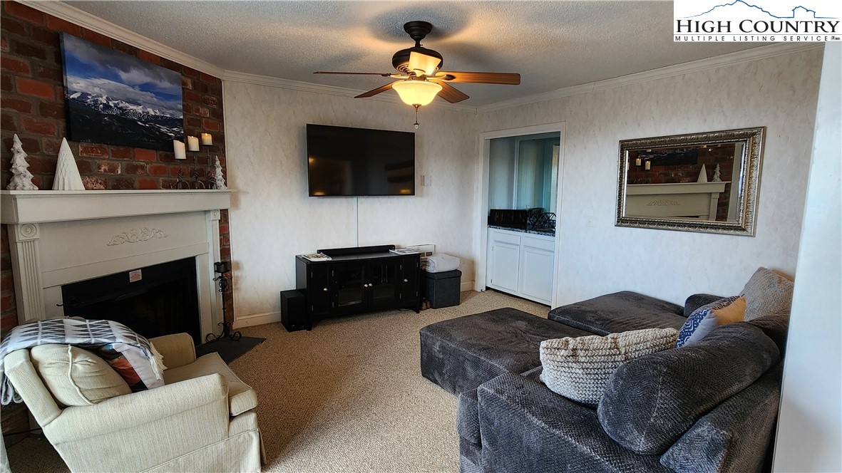 301 Pinnacle Inn Road, Unit 2306 Beech Mountain, NC 28604 - Photo 7 of 26 Gallery Image 7