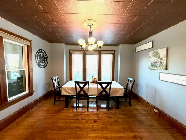 $325,000 | 318 North 3rd Street, Fort Atkinson, WI 53538