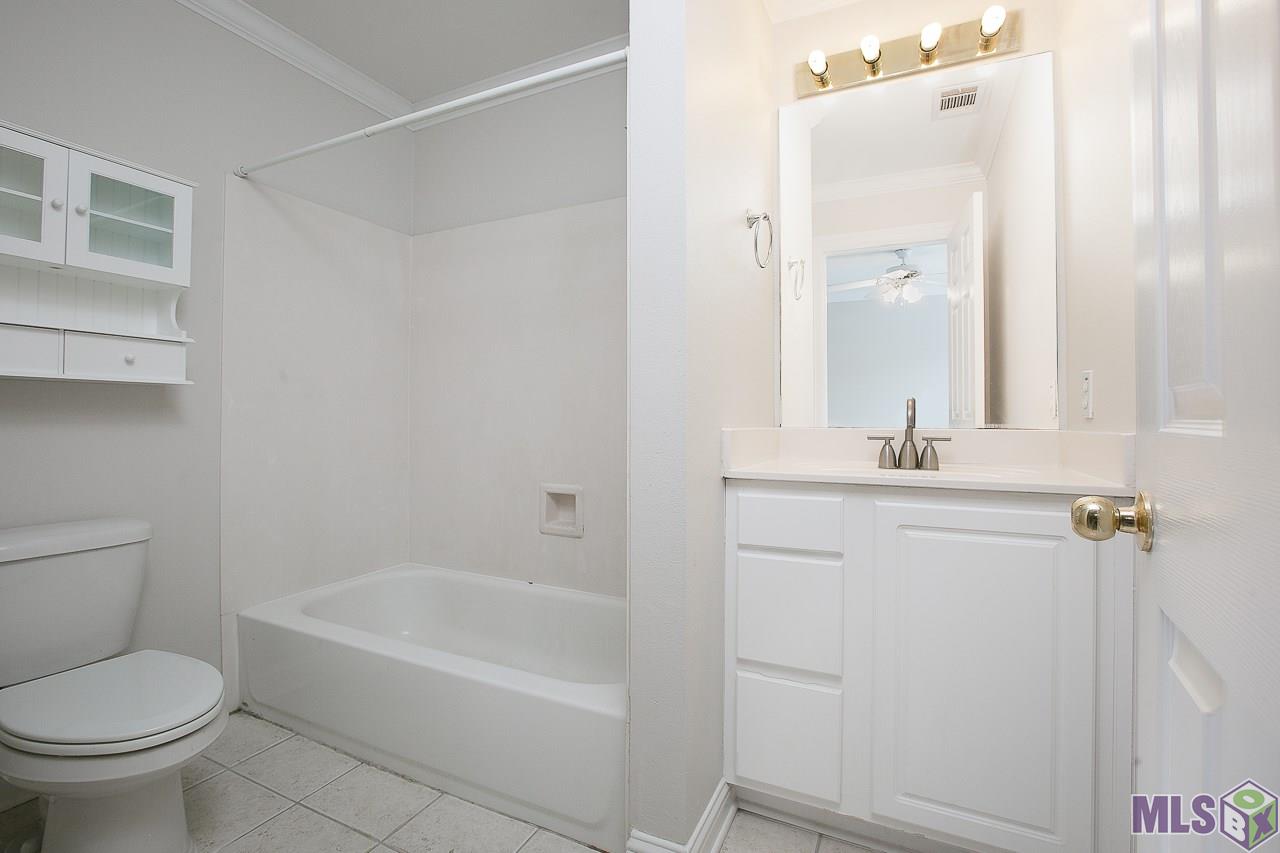 2210 Christian Street, Unit 35 Baton Rouge, LA 70808 - Photo 8 of 13 Gallery Image 8