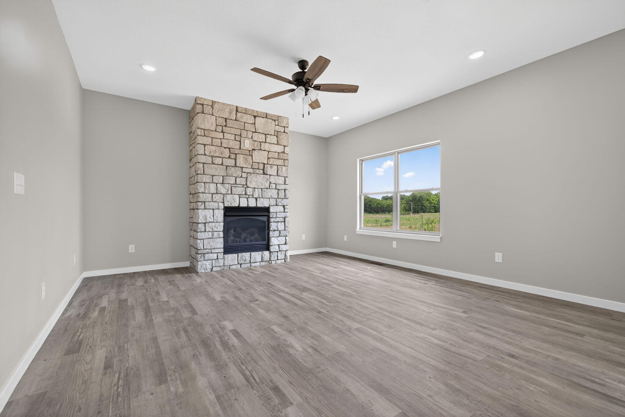 422 Beavertail Road Ash Grove, MO 65604 - Photo 9 of 31 9-web-or-mls-B-9