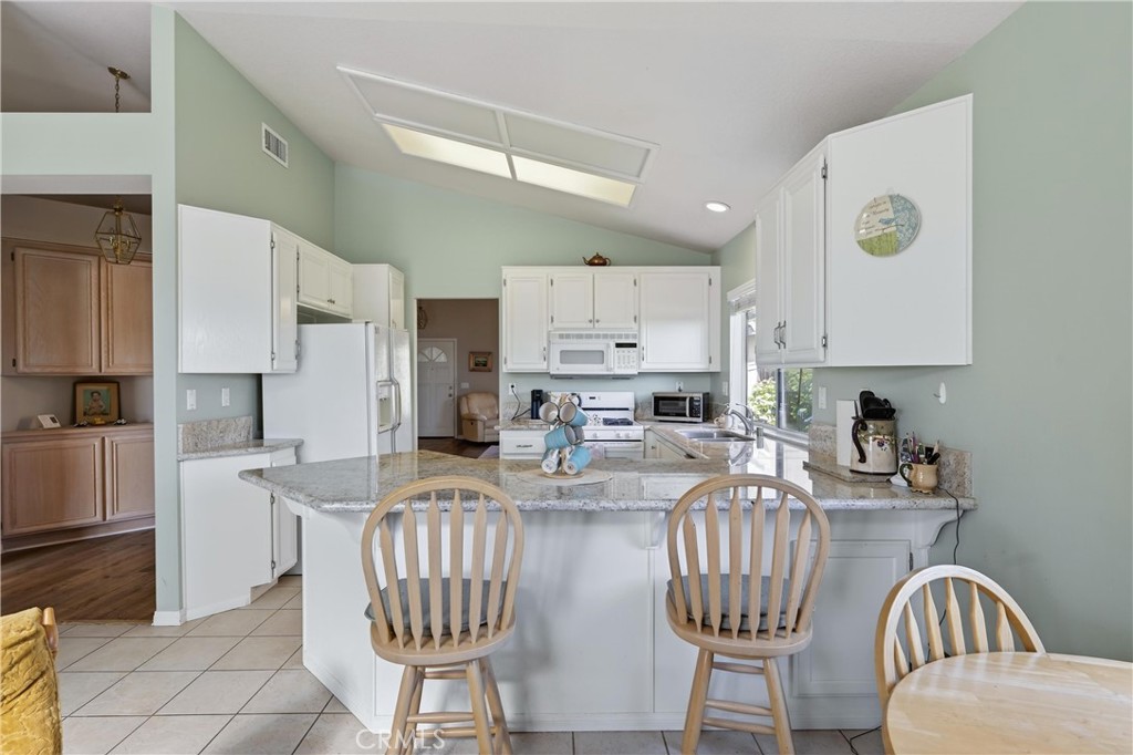 24003 Whistling Swan Road Murrieta, CA 92562 - Photo 13 of 37