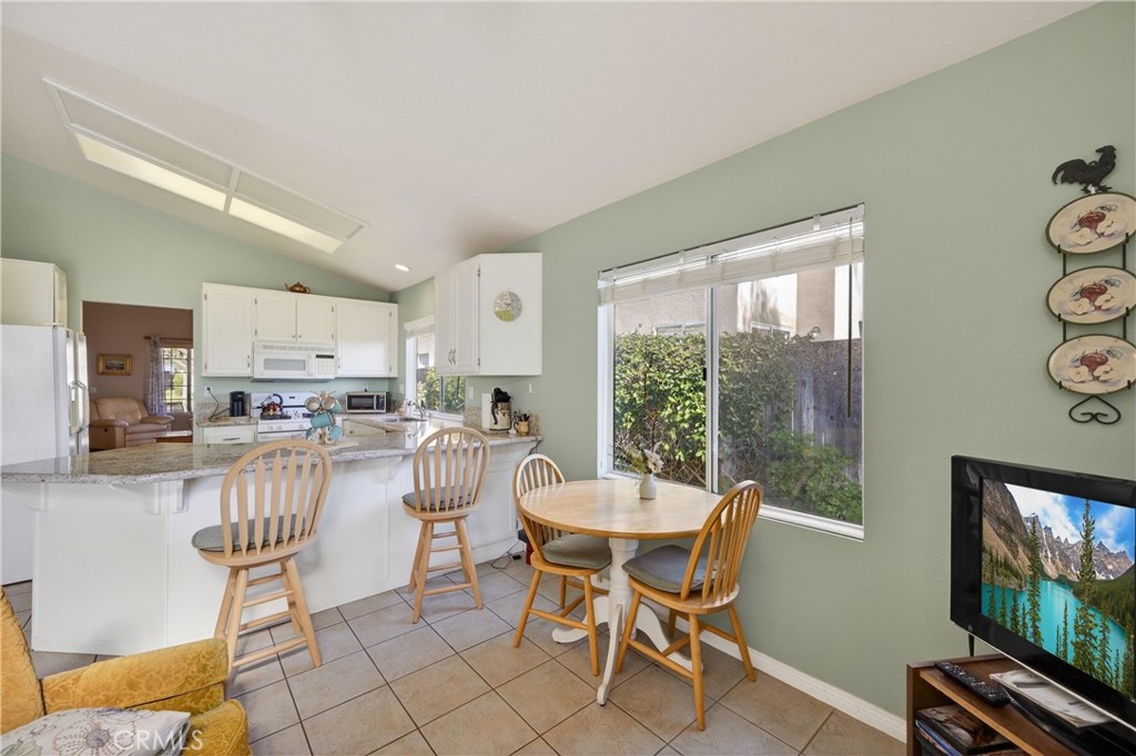 24003 Whistling Swan Road Murrieta, CA 92562 - Photo 14 of 37