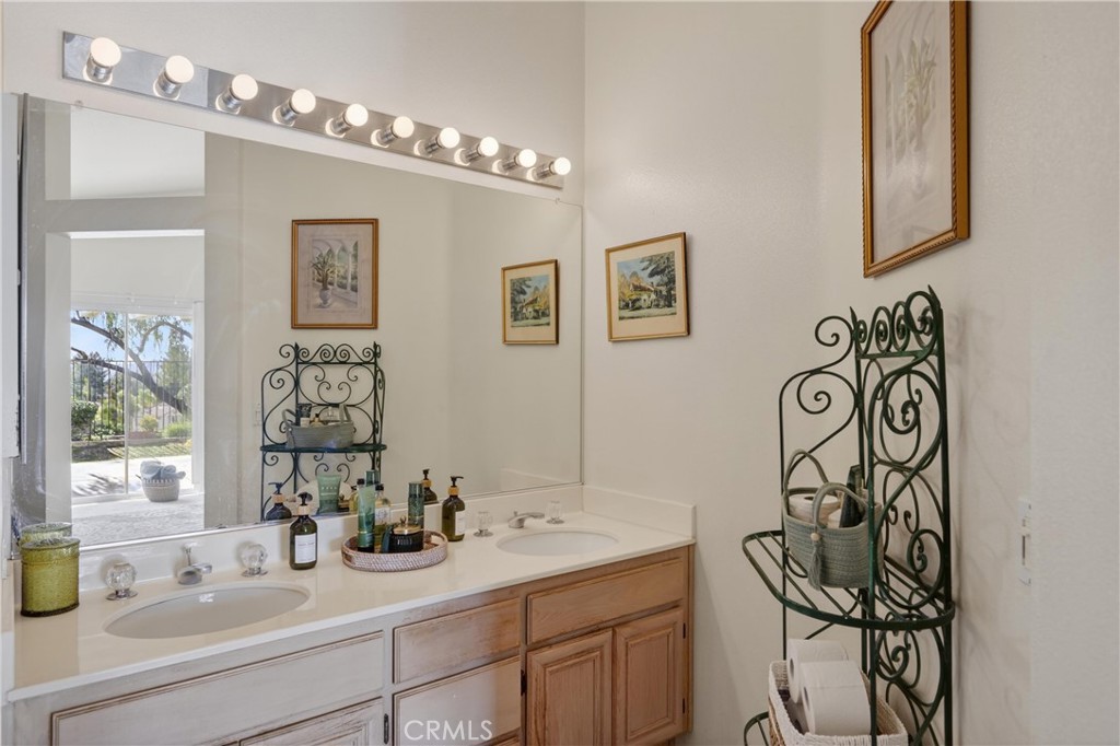 24003 Whistling Swan Road Murrieta, CA 92562 - Photo 26 of 37