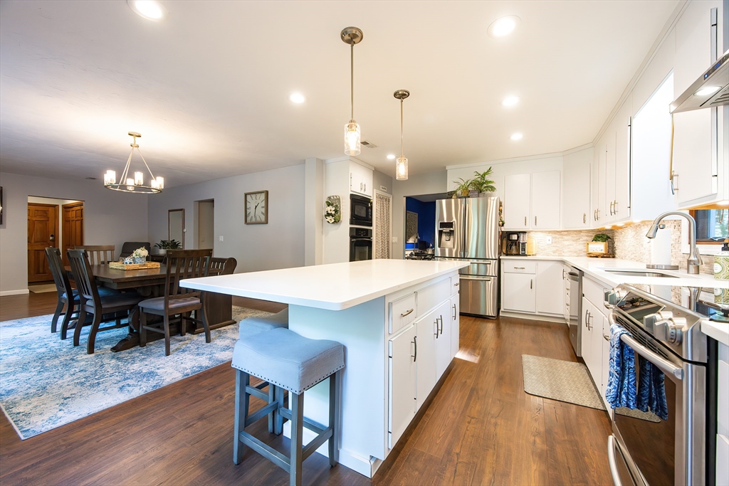 14 Stonehedge Road Bellingham, MA 02019 - Photo 8 of 42 Gallery Image 8