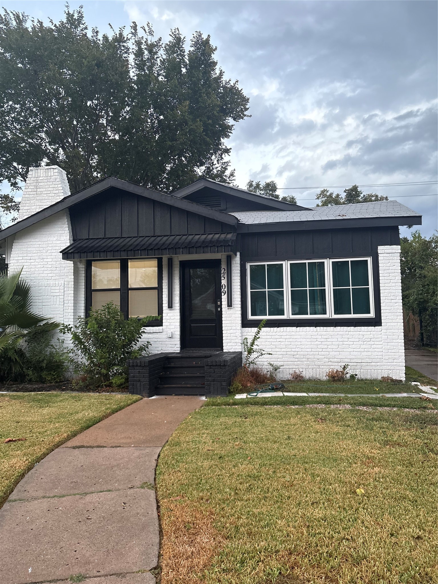 2509 Ruth Street Houston, TX 77004 - Photo 1 of 30 Gallery Image 1