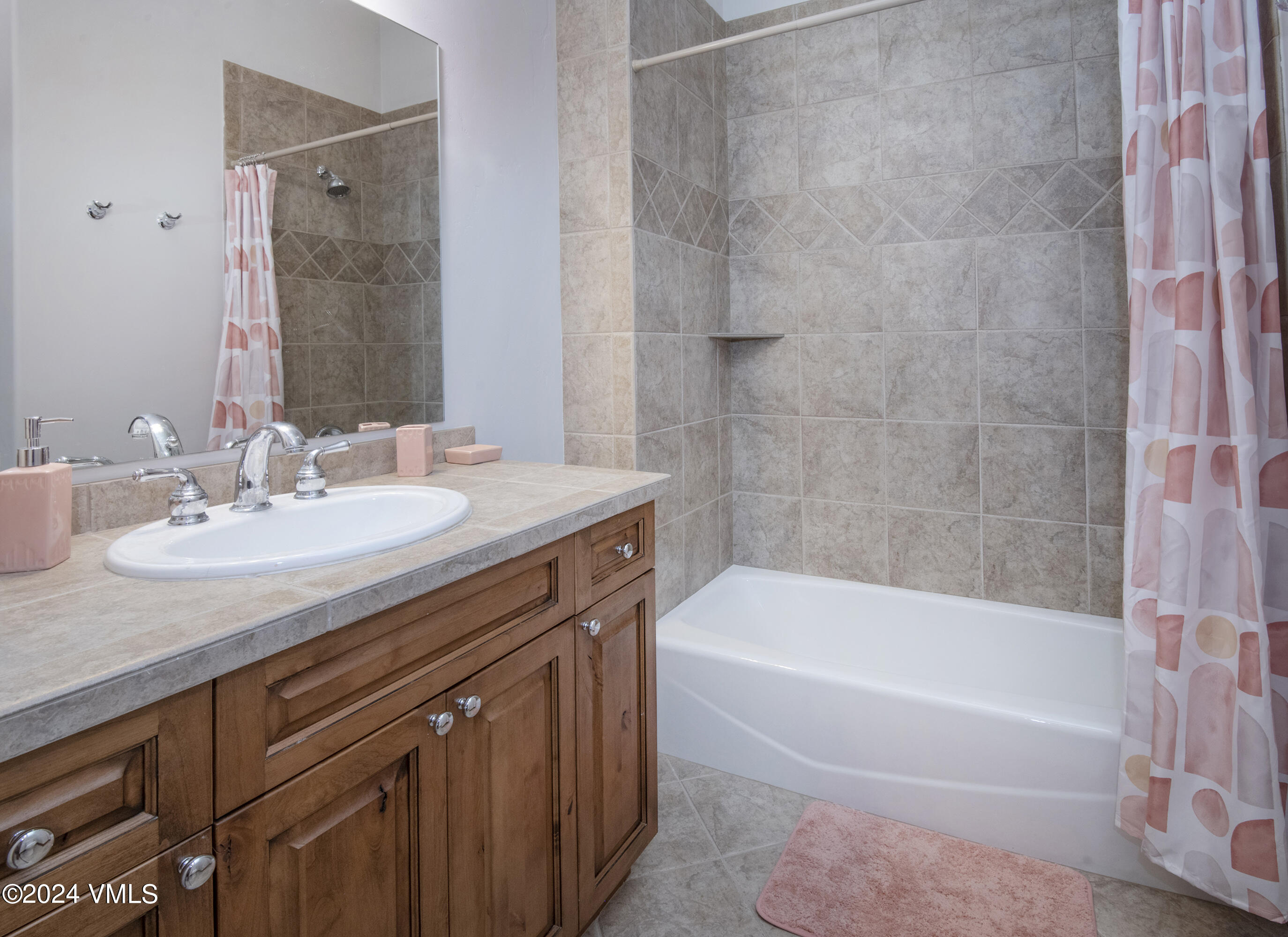 3055 Wildridge Road, Unit B Avon, CO 81620 - Photo 19 of 27 3055-Wildridge-B-MLS_30