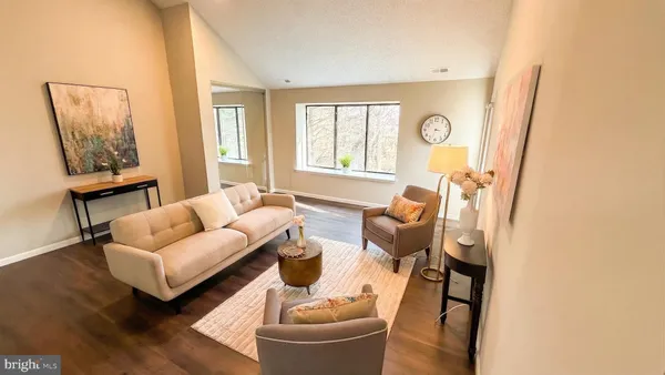 $299,900 | 5520 Aberdeen Drive, Mount Laurel, NJ 08054