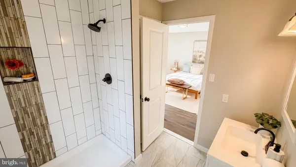 $299,900 | 5520 Aberdeen Drive, Mount Laurel, NJ 08054